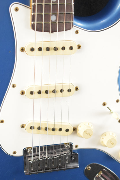 Fender Strat Pro Relic - 2025 NAMM Limited Edition Aged Lake Placid Blue