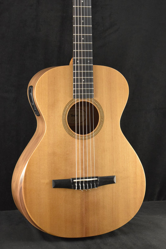 Taylor Academy 12e-N Nylon-String Acoustic-Electric Natural