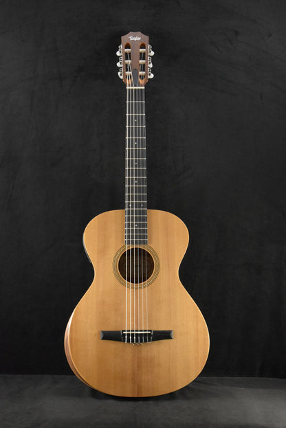 Taylor Academy 12e-N Nylon-String Acoustic-Electric Natural