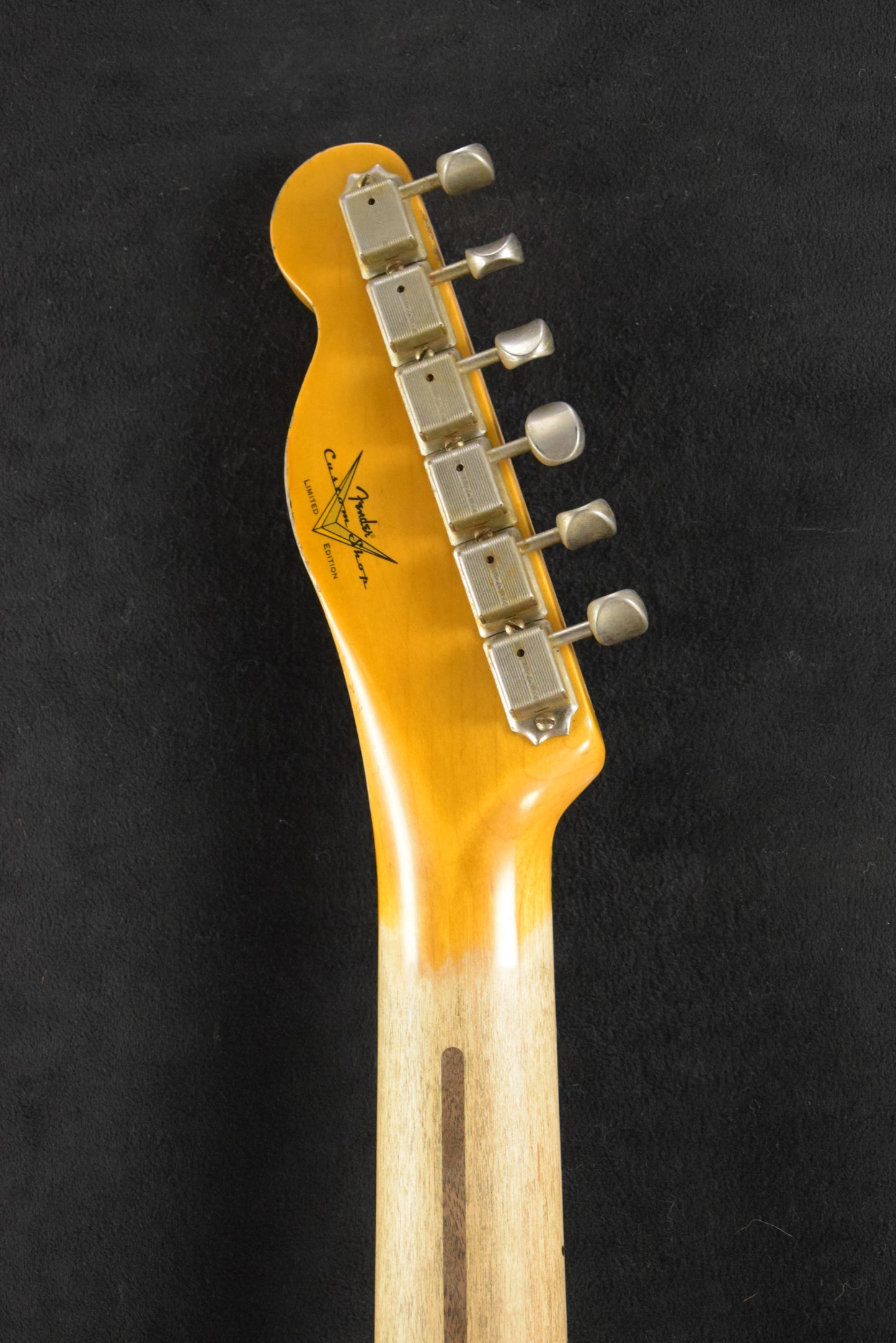 Fender Limited Edition HS Blackguard Tele Heavy Relic - Aged Butterscotch Blonde