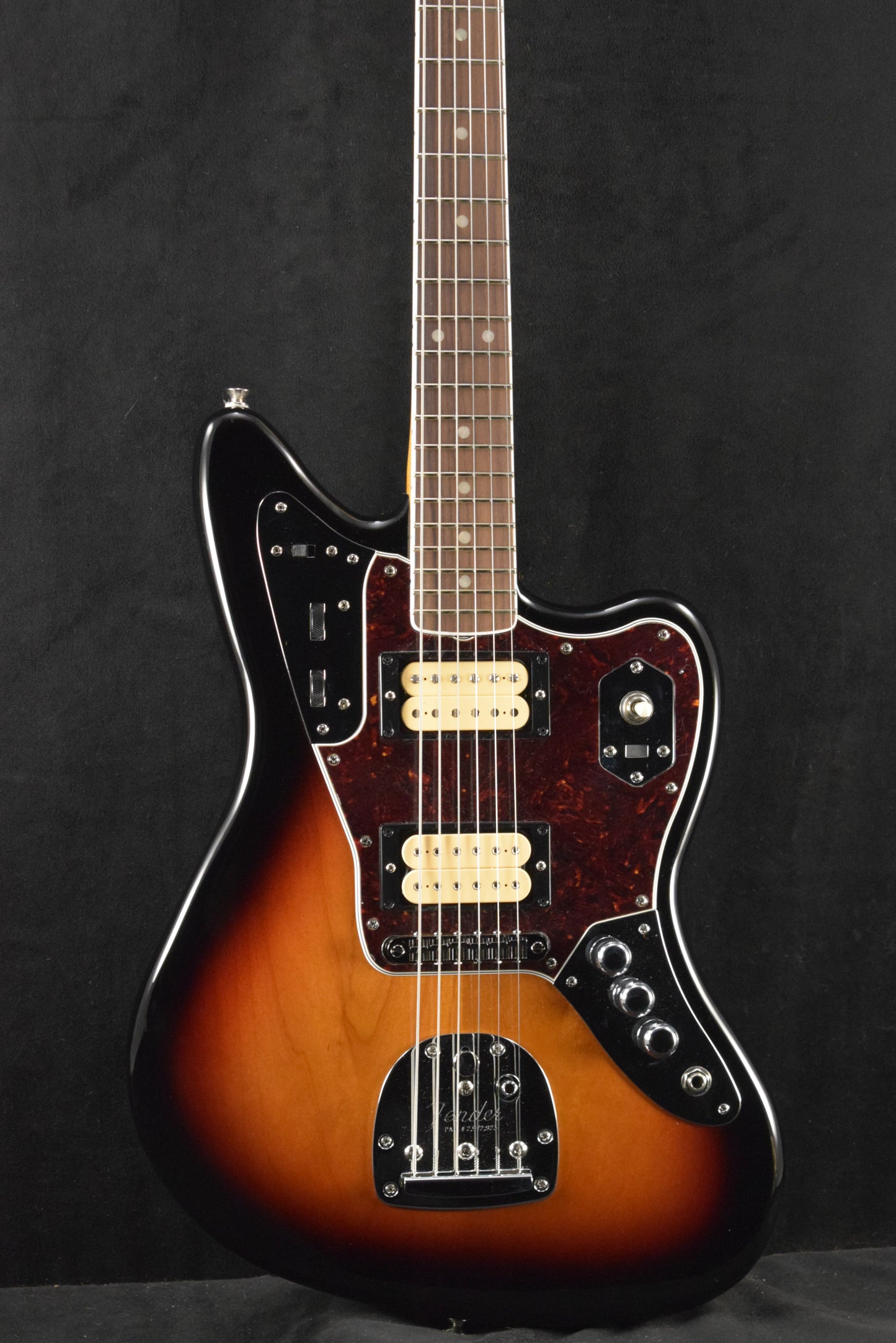Fender Kurt Cobain Jaguar 3-Color Sunburst Rosewood Fingerboard
