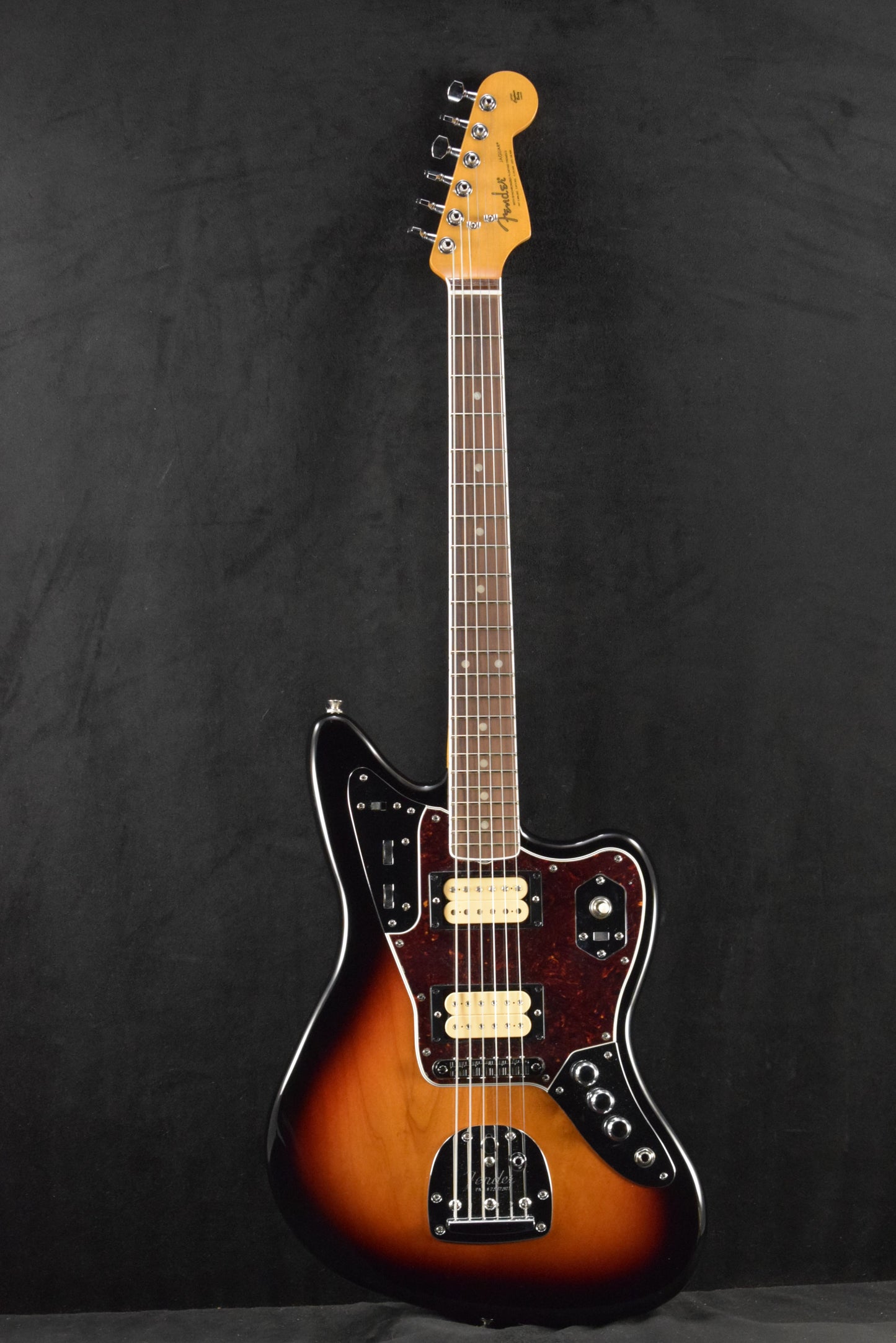 Fender Kurt Cobain Jaguar 3-Color Sunburst Rosewood Fingerboard