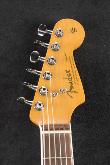 Fender Kurt Cobain Jaguar 3-Color Sunburst Rosewood Fingerboard