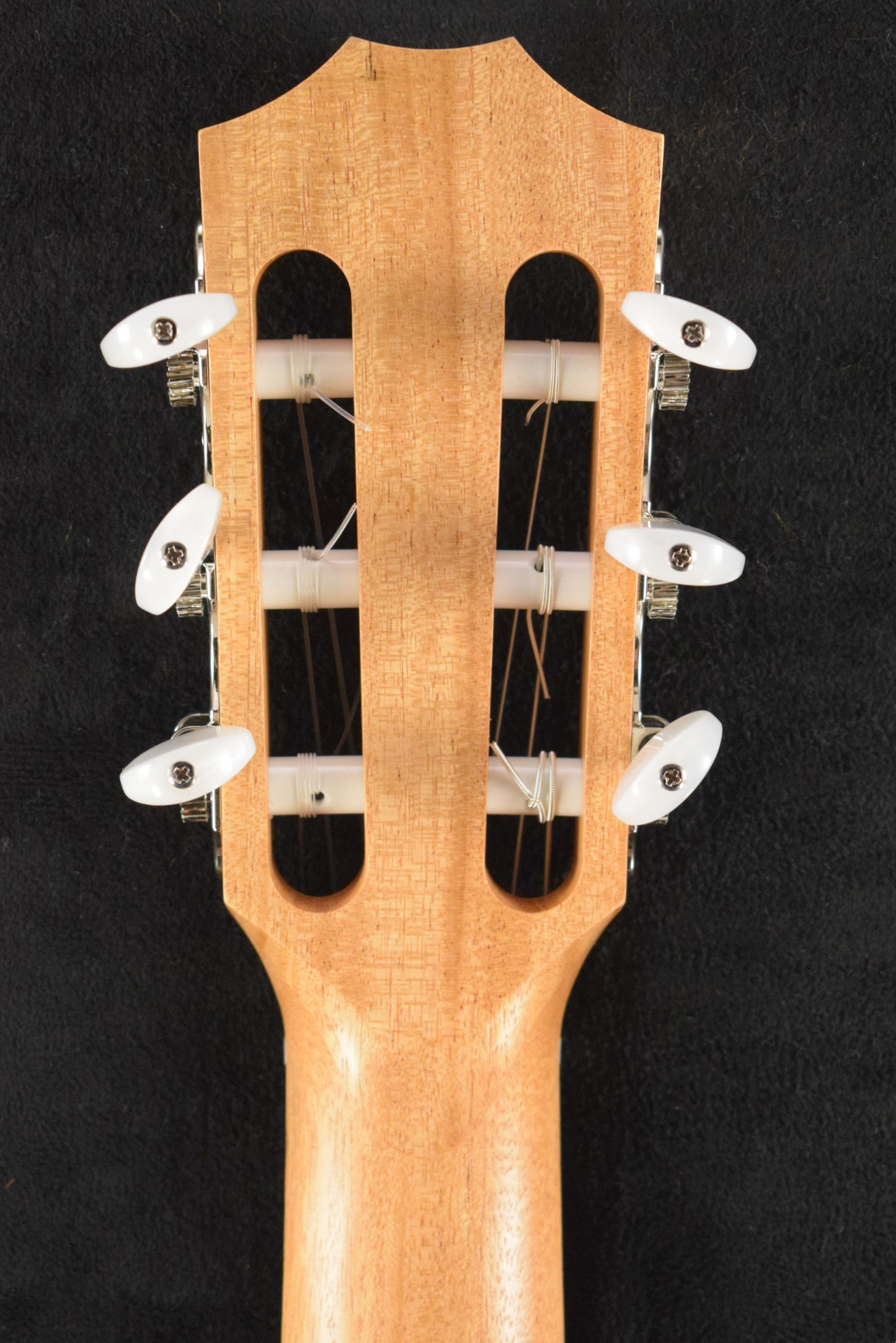 Taylor Academy 12e-N Nylon-String Acoustic-Electric Natural
