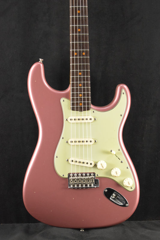 Fender Limited Edition '64 Stratocaster Journeyman Relic - Aged Burgundy Mist Metallic