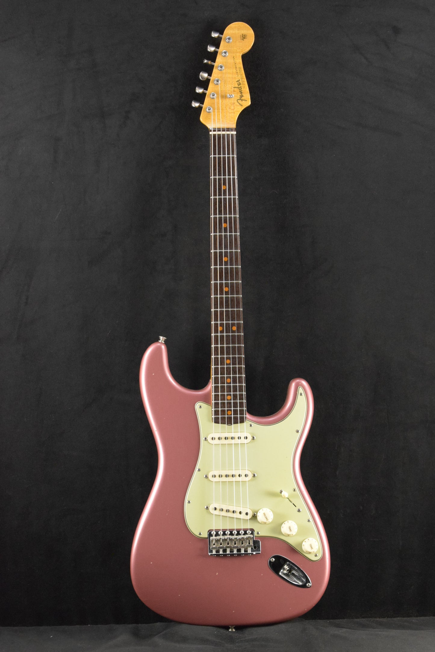 Fender Limited Edition '64 Stratocaster Journeyman Relic - Aged Burgundy Mist Metallic