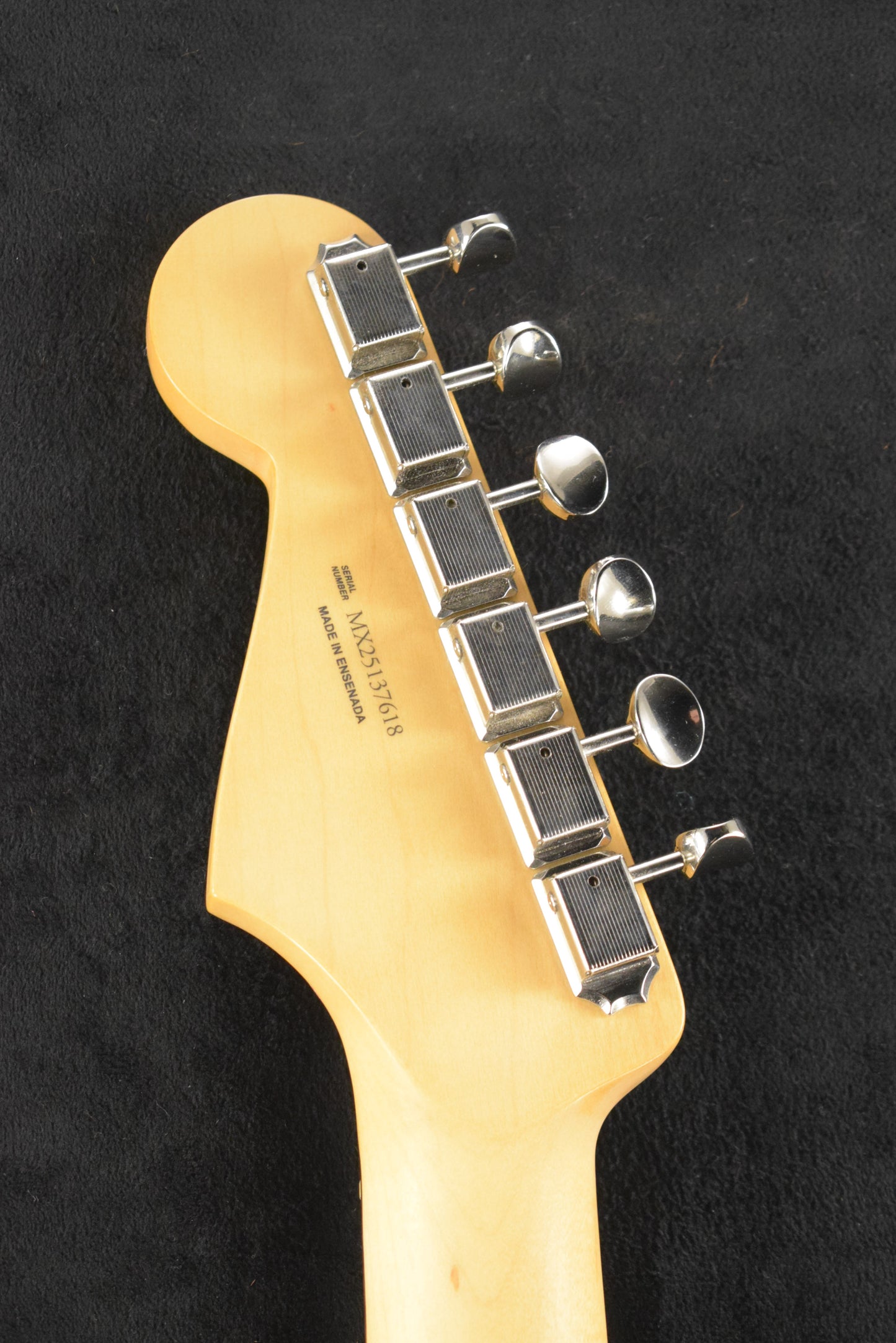 Fender Player II Stratocaster HSS White Blonde Rosewood Fingerboard