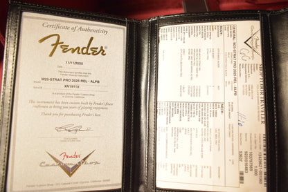 Fender Strat Pro Relic - 2025 NAMM Limited Edition Aged Lake Placid Blue