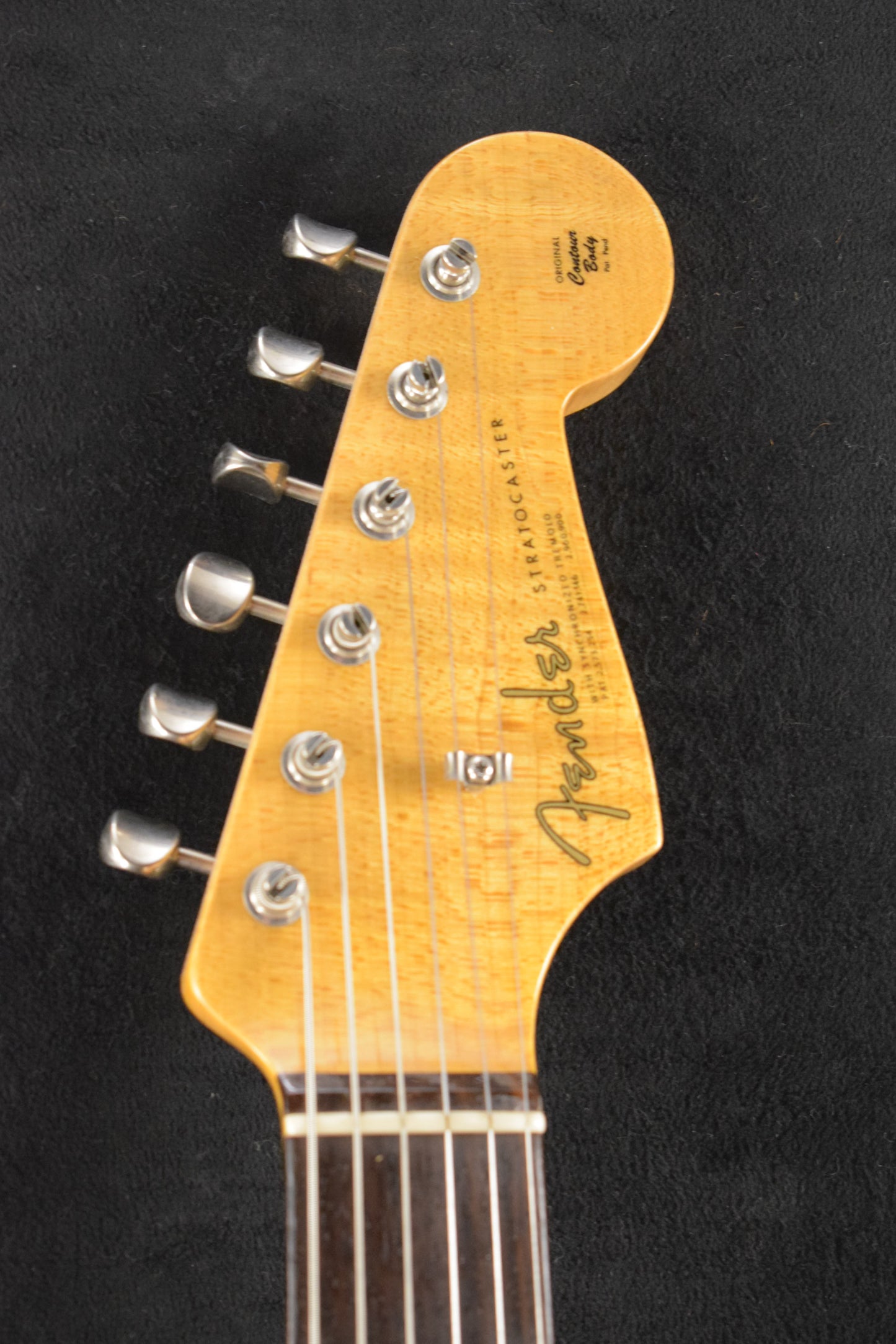 Fender Limited Edition '64 Stratocaster Journeyman Relic - Aged Burgundy Mist Metallic