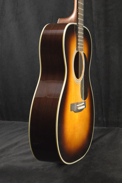 Martin 000-28 1935 Sunburst