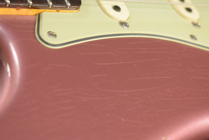 Fender Limited Edition '64 Stratocaster Journeyman Relic - Aged Burgundy Mist Metallic