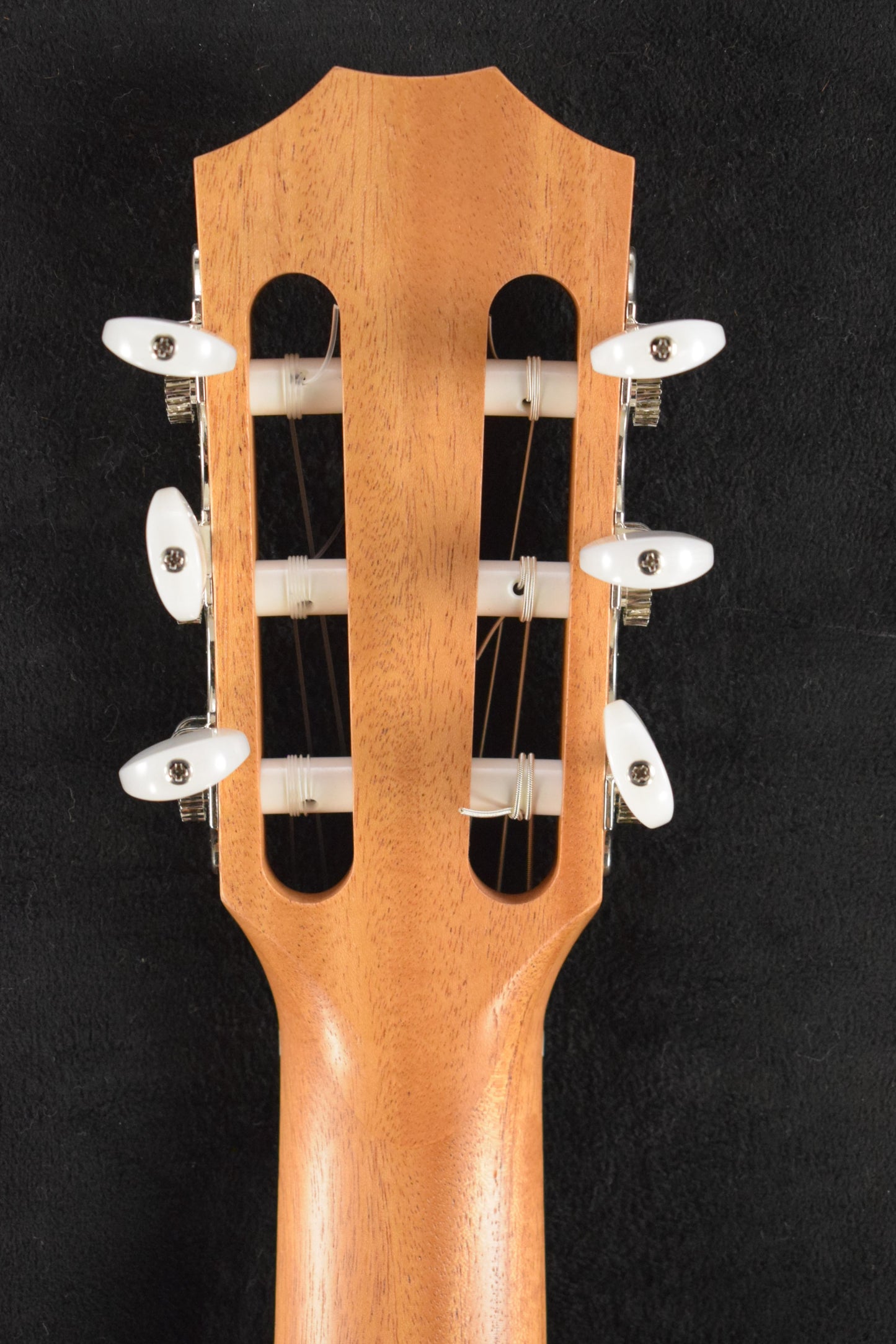 Taylor Academy 12e-N Nylon-String Acoustic-Electric Natural