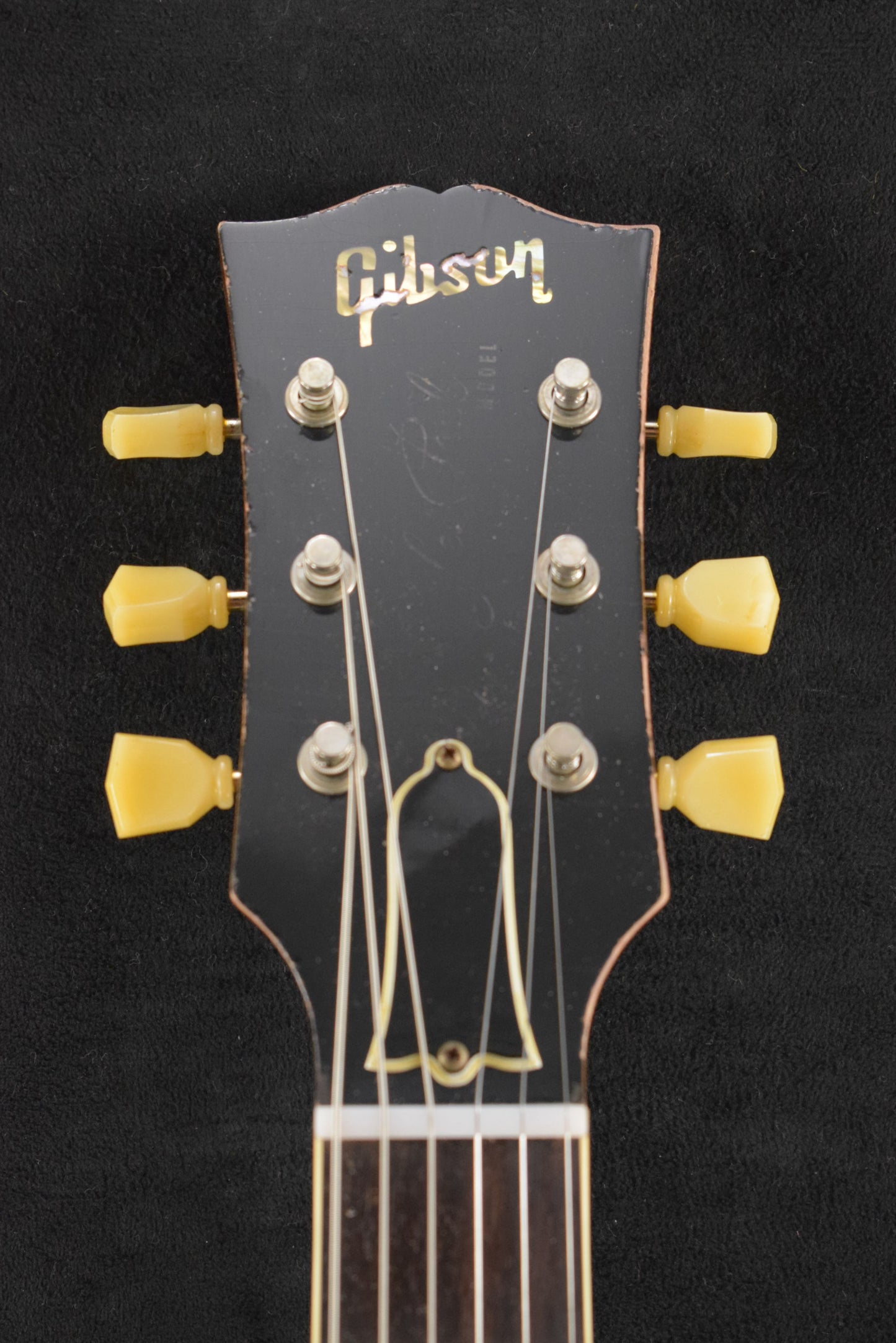 Gibson Custom LE 1957 Les Paul Reissue Ultra Heavy Aged Mustard Gold