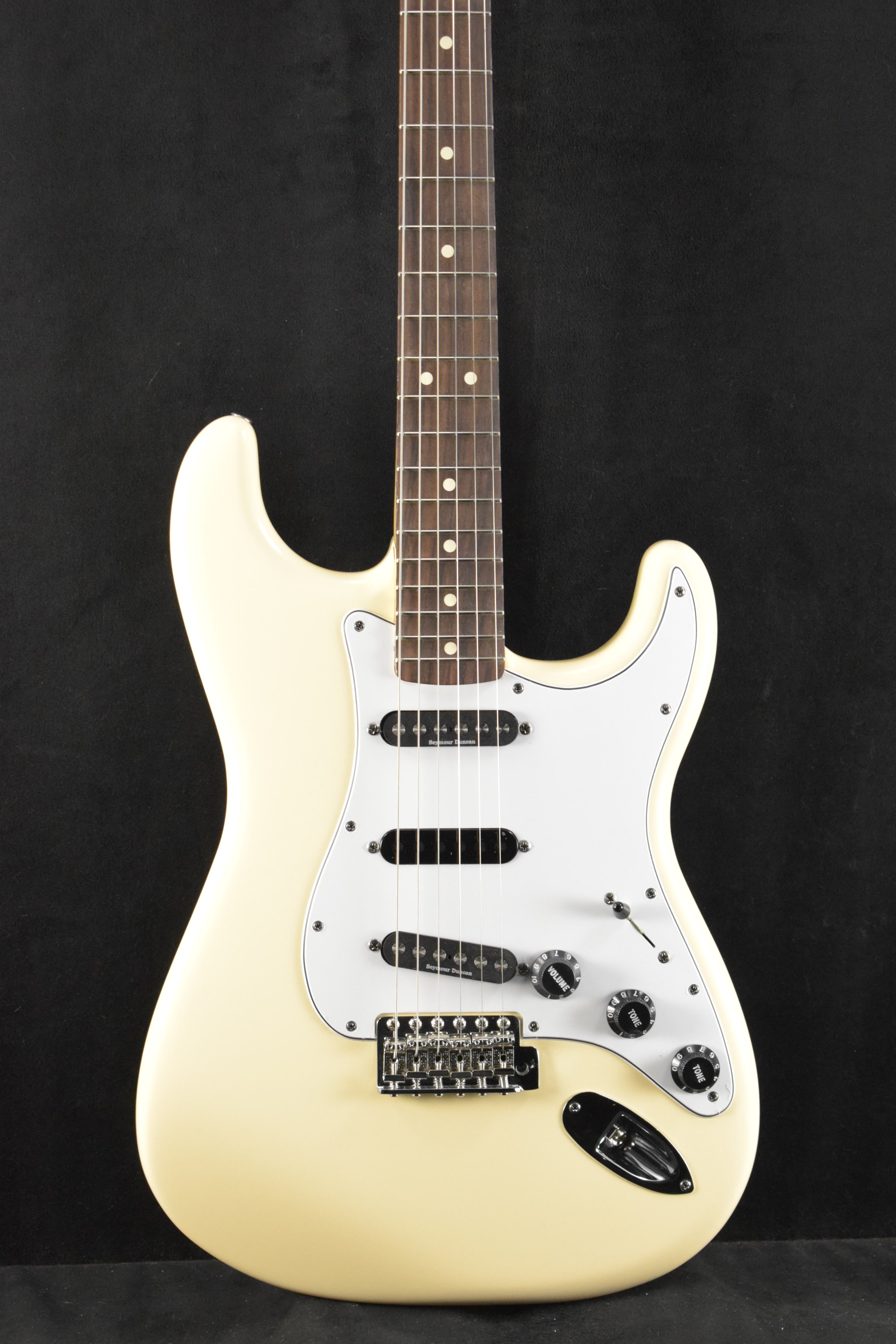 Fender Ritchie Blackmore Stratocaster Olympic White Scalloped