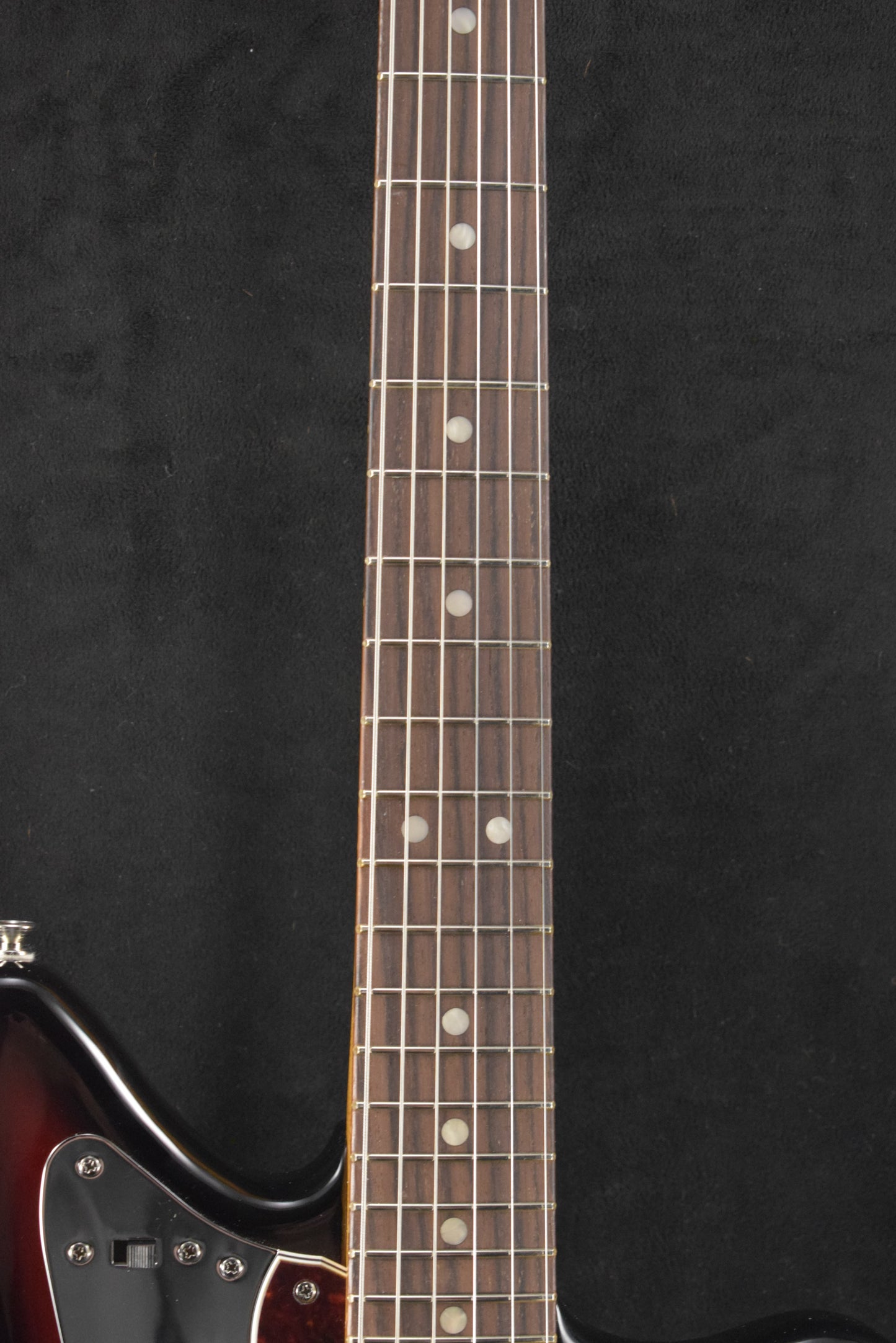 Fender Vintera III Mid '60s Jaguar 3-Color Sunburst Rosewood Fingerboard