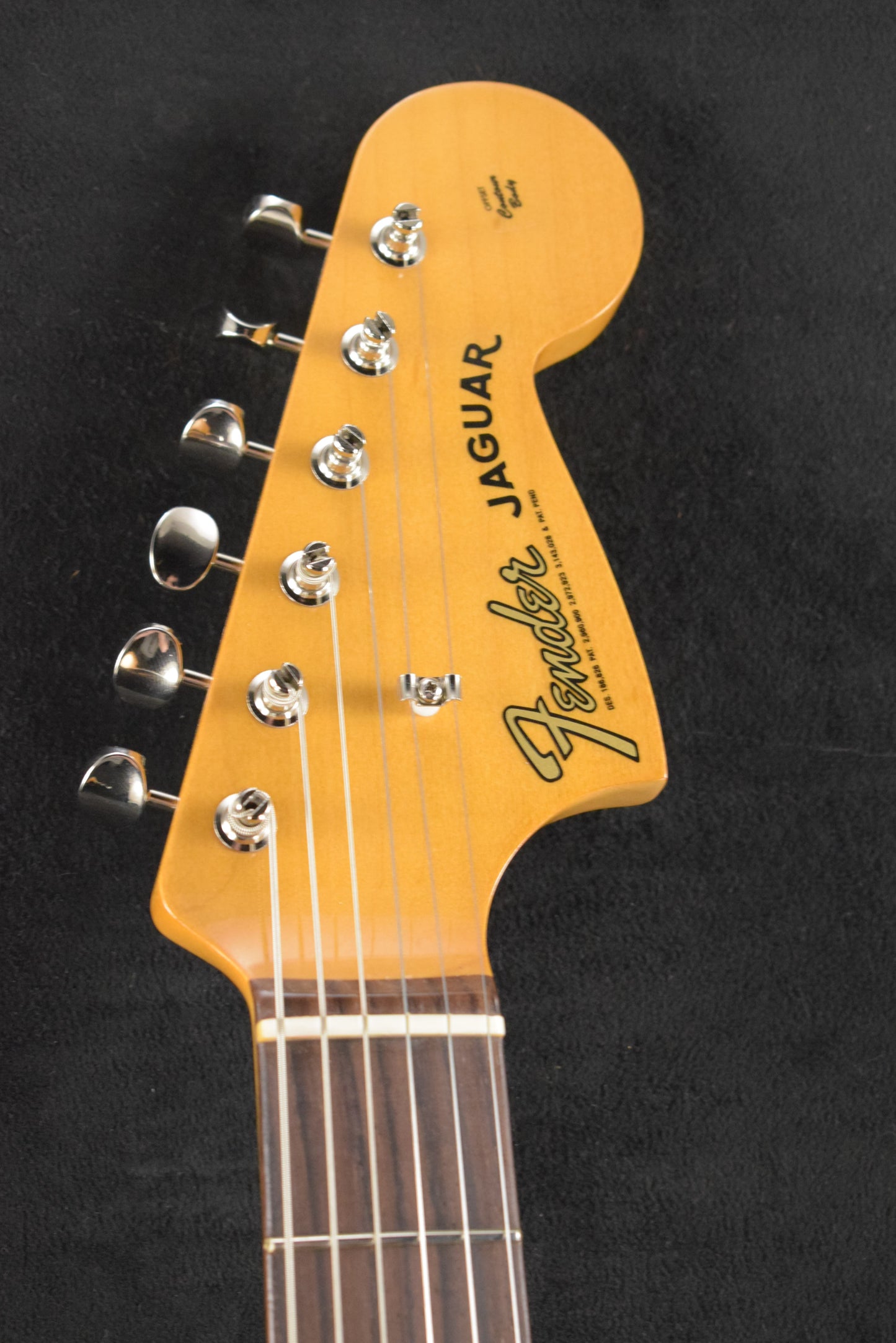 Fender Vintera III Mid '60s Jaguar 3-Color Sunburst Rosewood Fingerboard