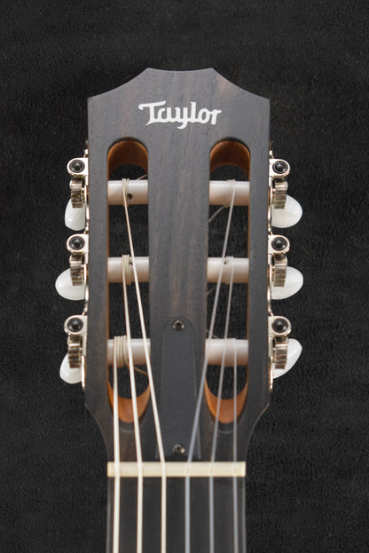Taylor 112ce-N Nylon-String Acoustic-Electric Sapele/Torrefied Spruce Natural