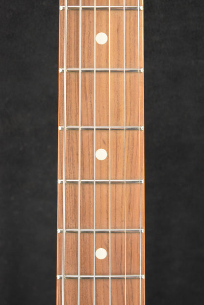 Fender Stevie Ray Vaughan Stratocaster Pau Ferro Fingerboard 3-Color Sunburst