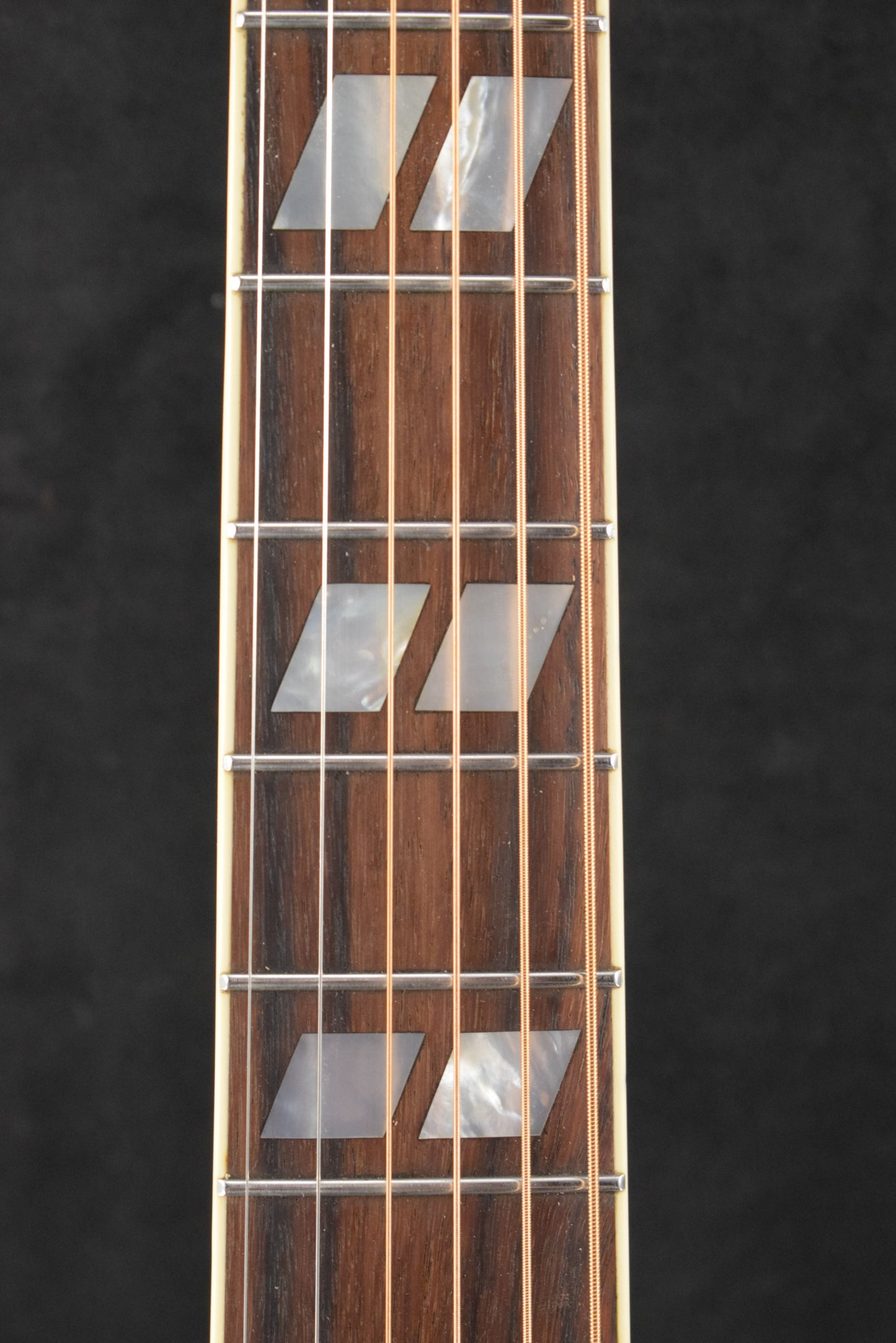 Epiphone Hummingbird Standard Left-Handed Cherry Sunburst w/ Premium Gig Bag