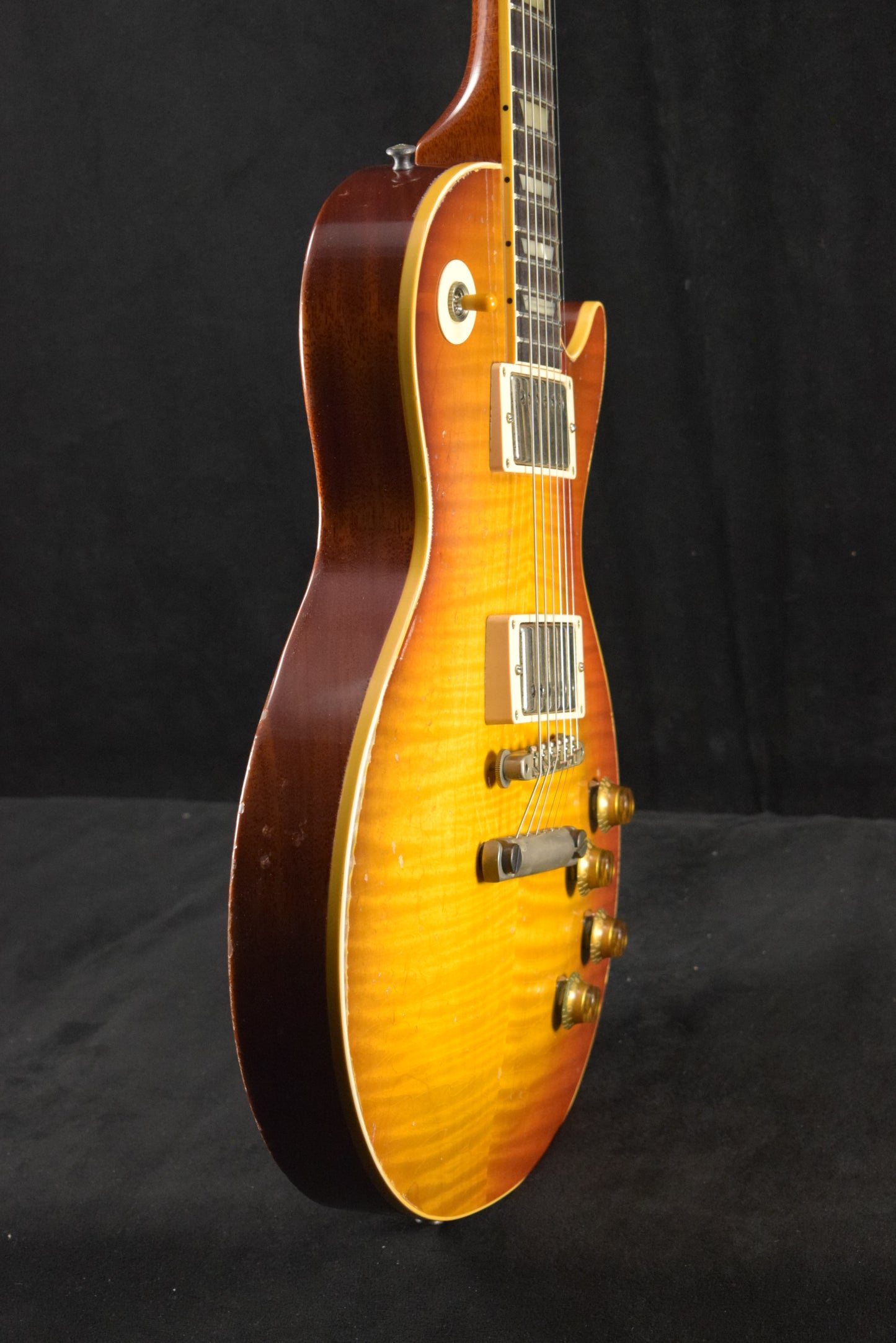 Gibson Custom LE 1959 Les Paul Standard Reissue Heavy Aged Molten Amber Burst