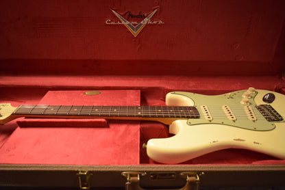 Fender Limited Edition 1960 Strat Relic w/Matching Headstock Vintage White
