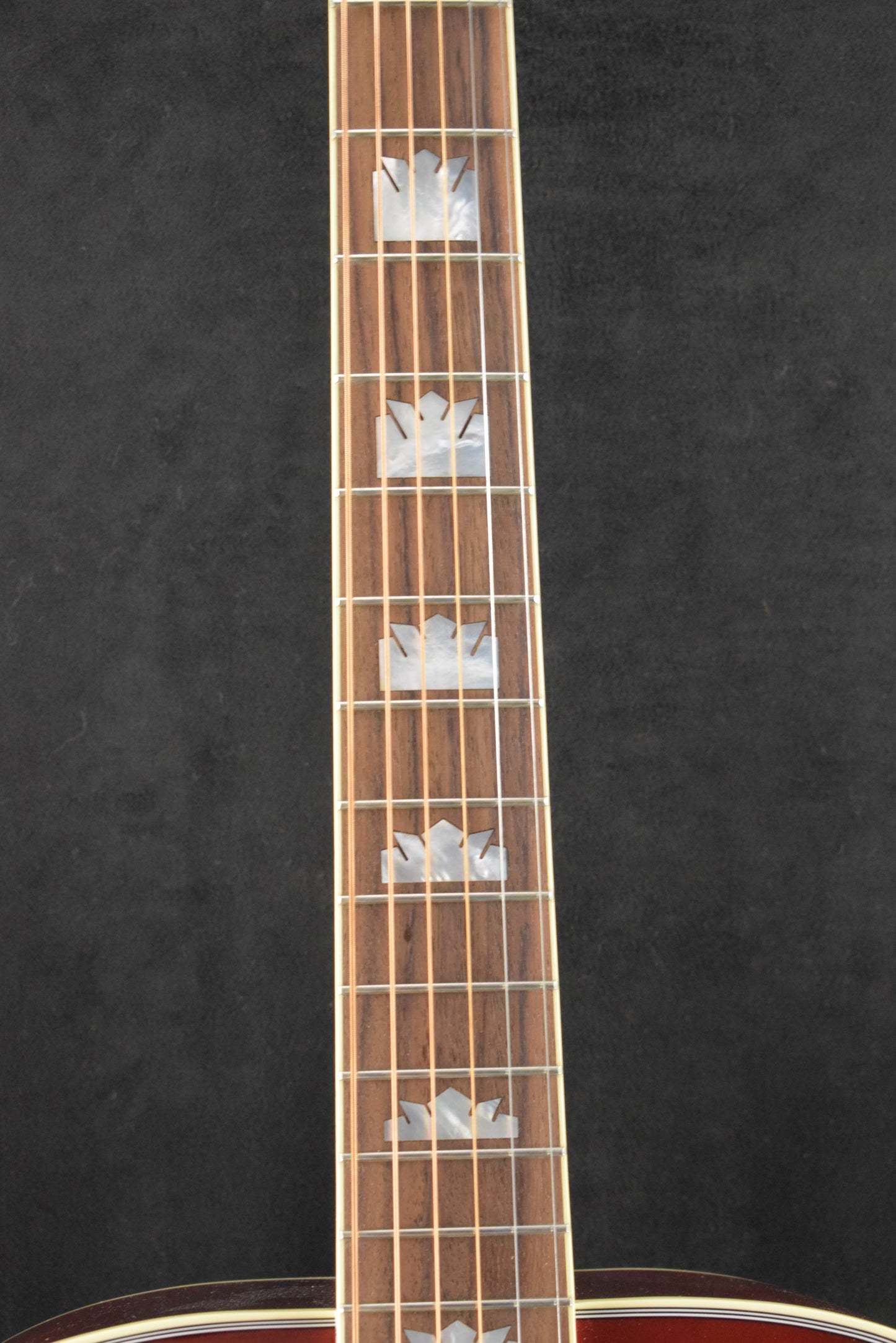 Gibson SJ-200 Standard Wine Red