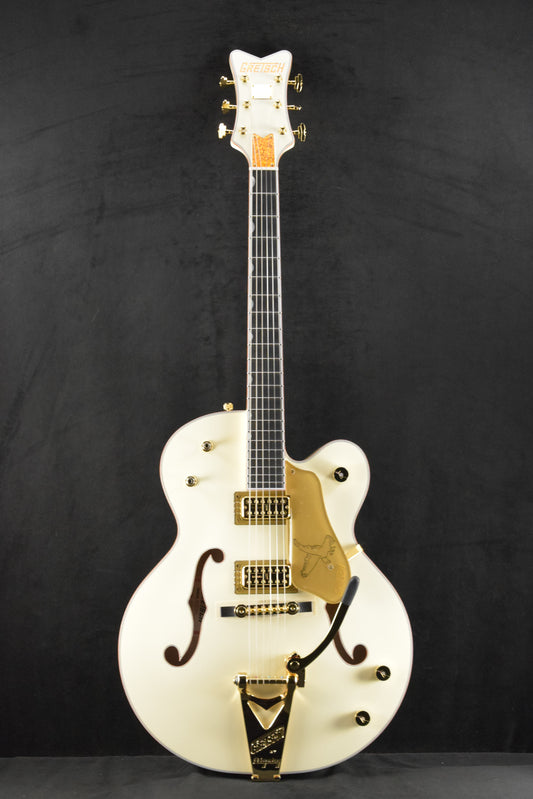Gretsch G6136T-59 Vintage Select Edition '59 Falcon Lacquer Vintage White