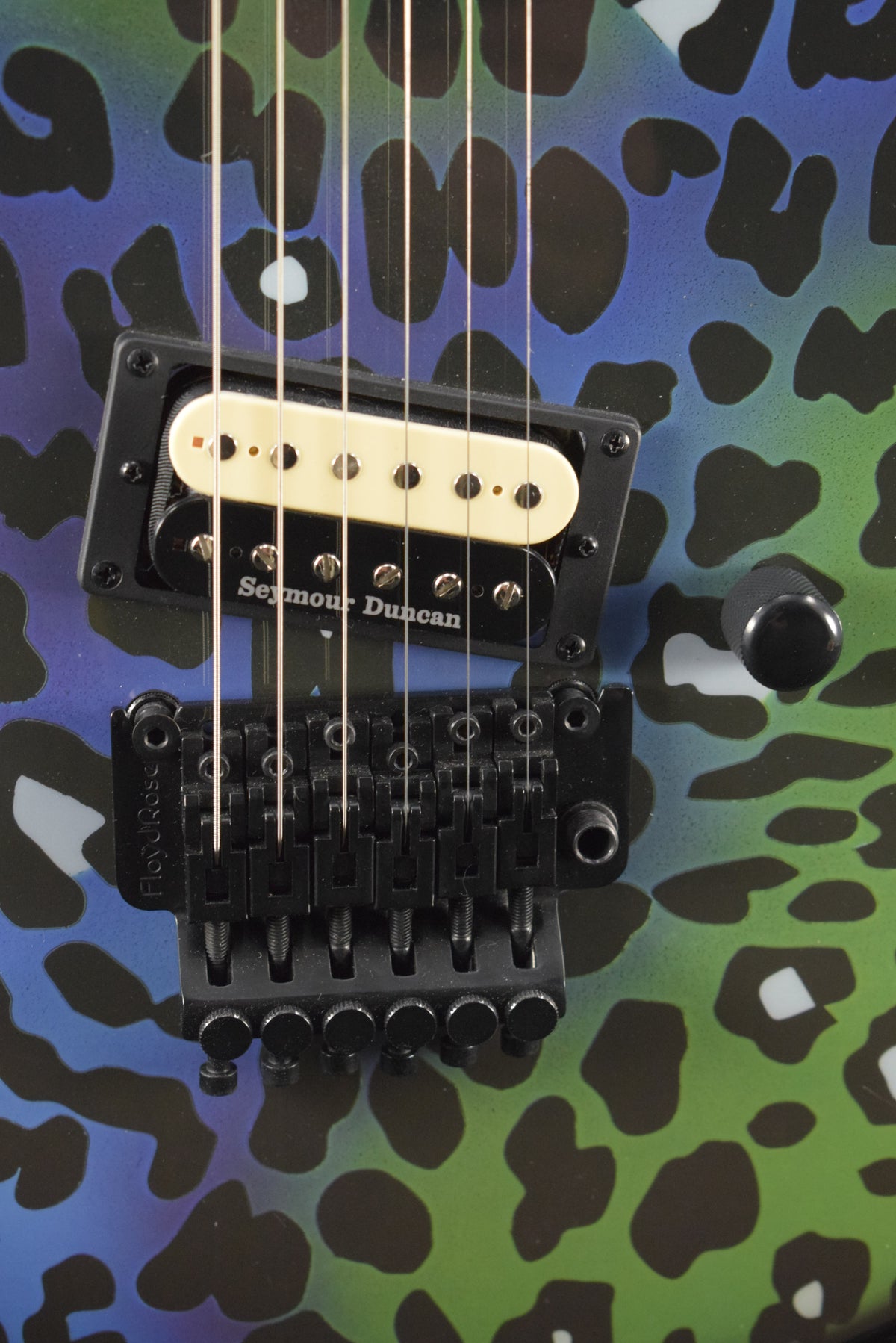 Kramer Baretta "Feral Cat" Custom Graphic Rainbow Leopard B-STOCK