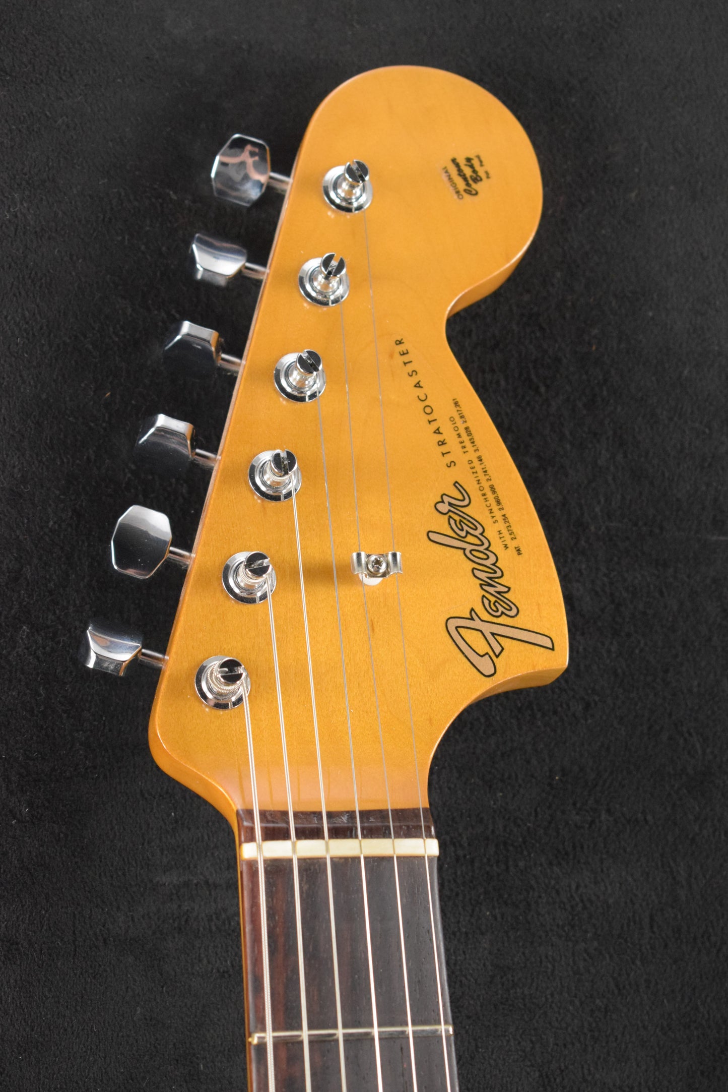 Fender Vintera III Late '60s Stratocaster 3-Color Sunburst Rosewood Fingerboard