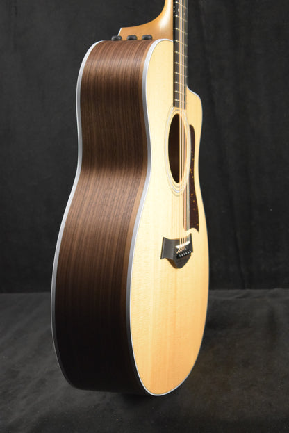 Taylor 214ce Walnut/Torrefied Spruce Top Natural