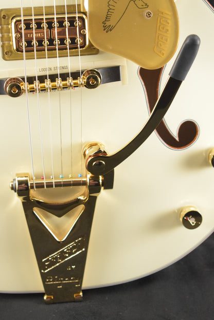 Gretsch G6136T-59 Vintage Select Edition '59 Falcon Lacquer Vintage White