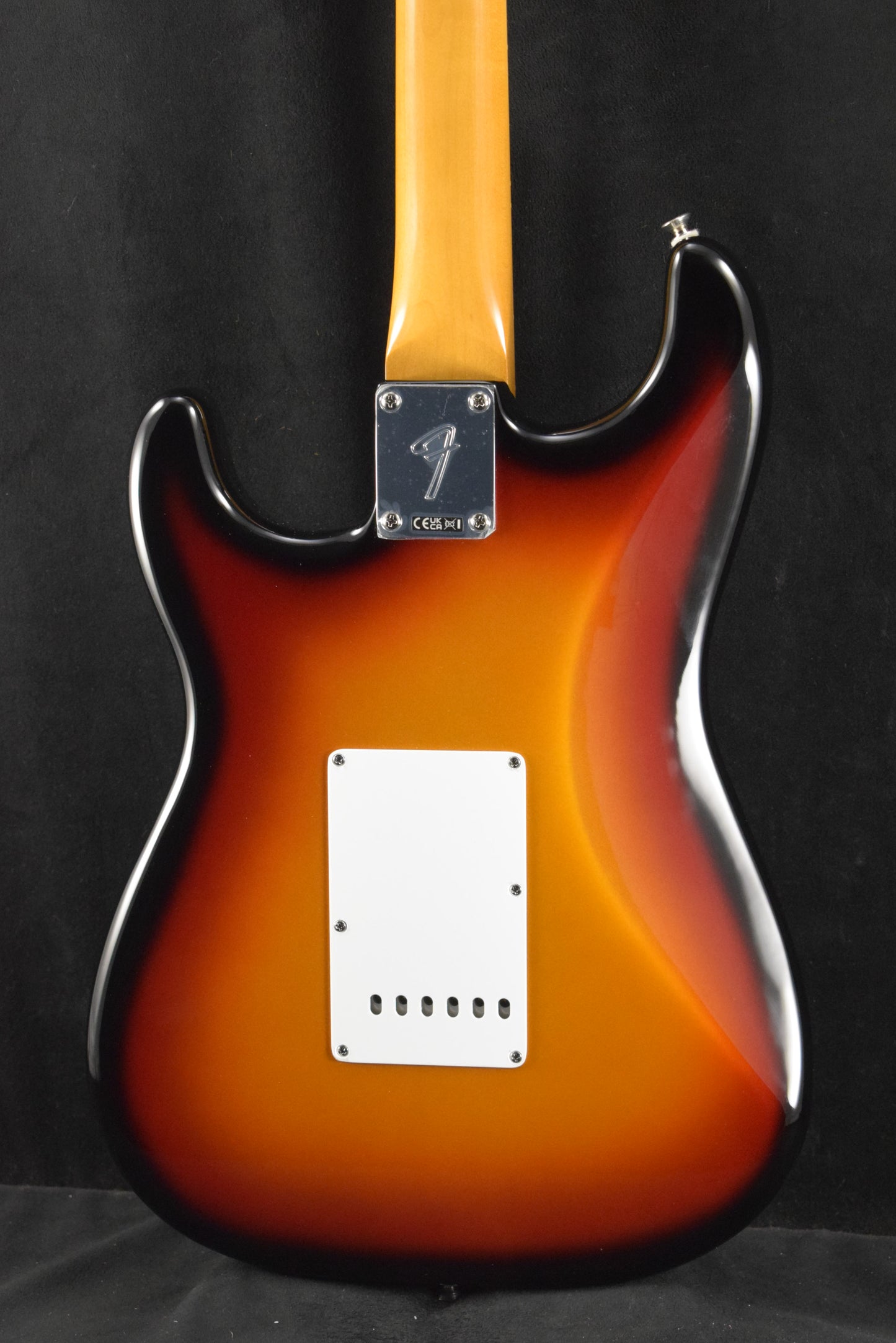 Fender Vintera III Late '60s Stratocaster 3-Color Sunburst Rosewood Fingerboard