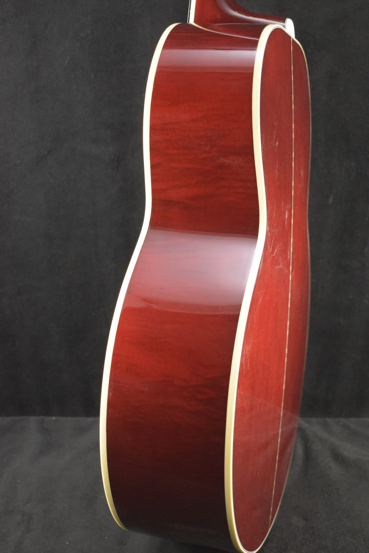 Gibson SJ-200 Standard Wine Red