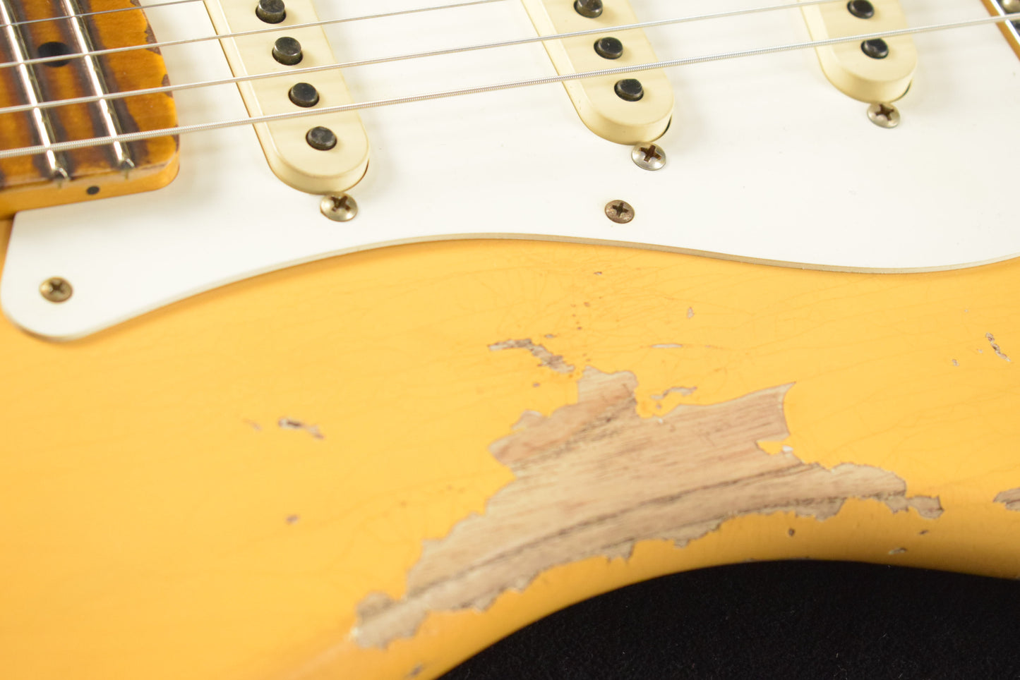 Fender 1957 Stratocaster Heavy Relic 1-Piece Quartersawn Maple Neck Aged Nocaster Blonde