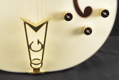 Gretsch G6136-55 Vintage Select Edition '55 Falcon with Cadillac Tailpiece Vintage White Lacquer