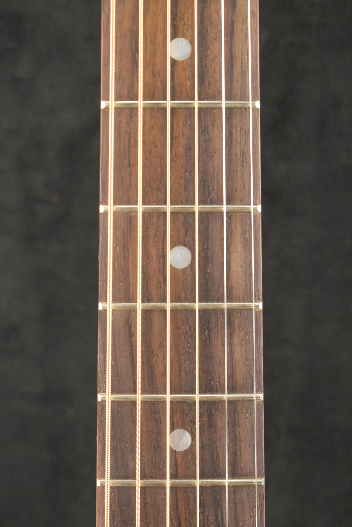 Gibson J-45 Special Satin Ebony w/ Premium Soft Shell Case