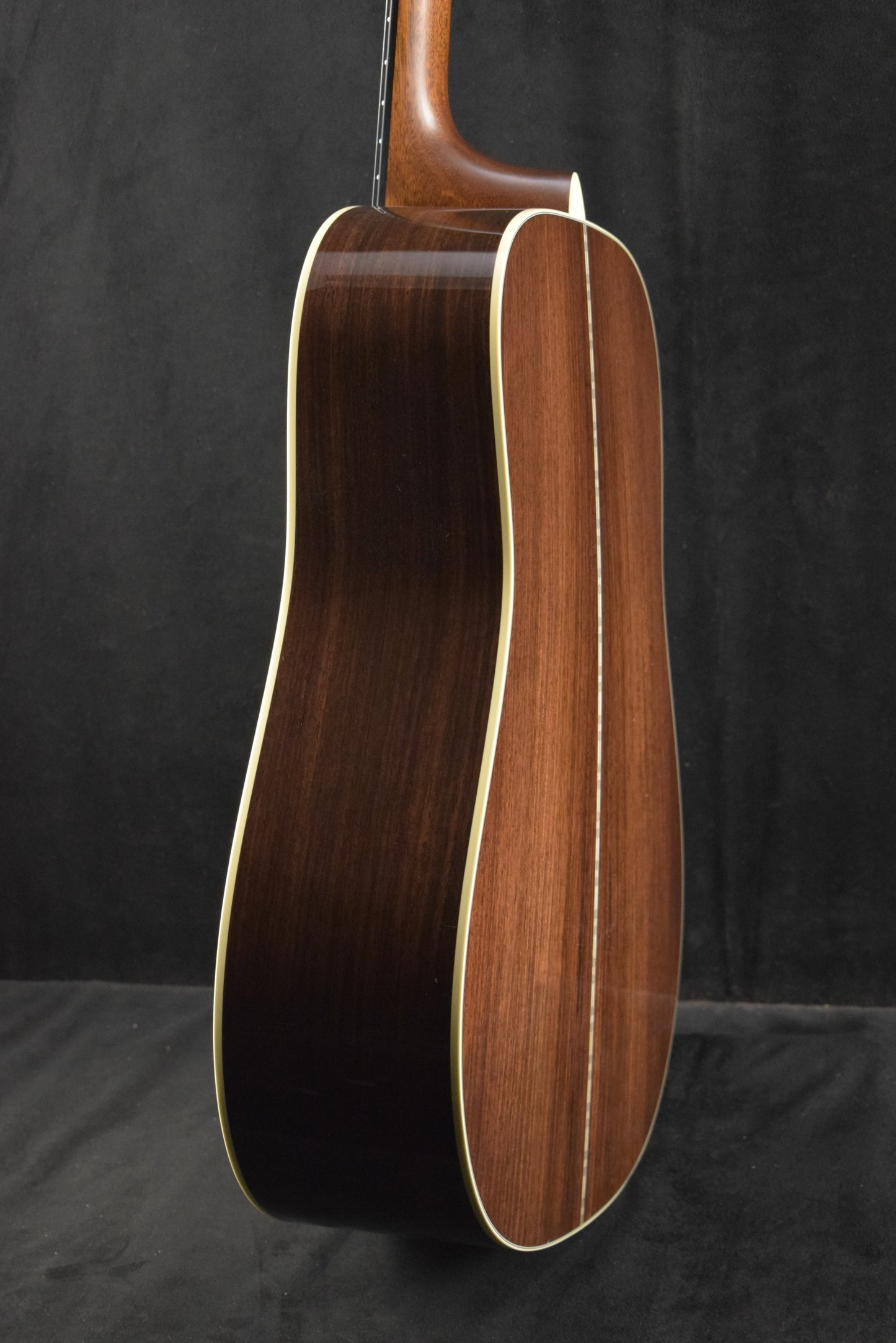 Martin D-28 Gloss 1933 Ambertone