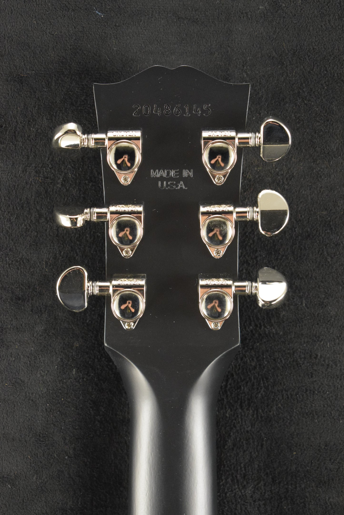 Gibson J-45 Special Satin Ebony w/ Premium Soft Shell Case