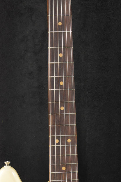 Fender Vintera III Mid '60s Mustang Olympic White Rosewood Fingerboard