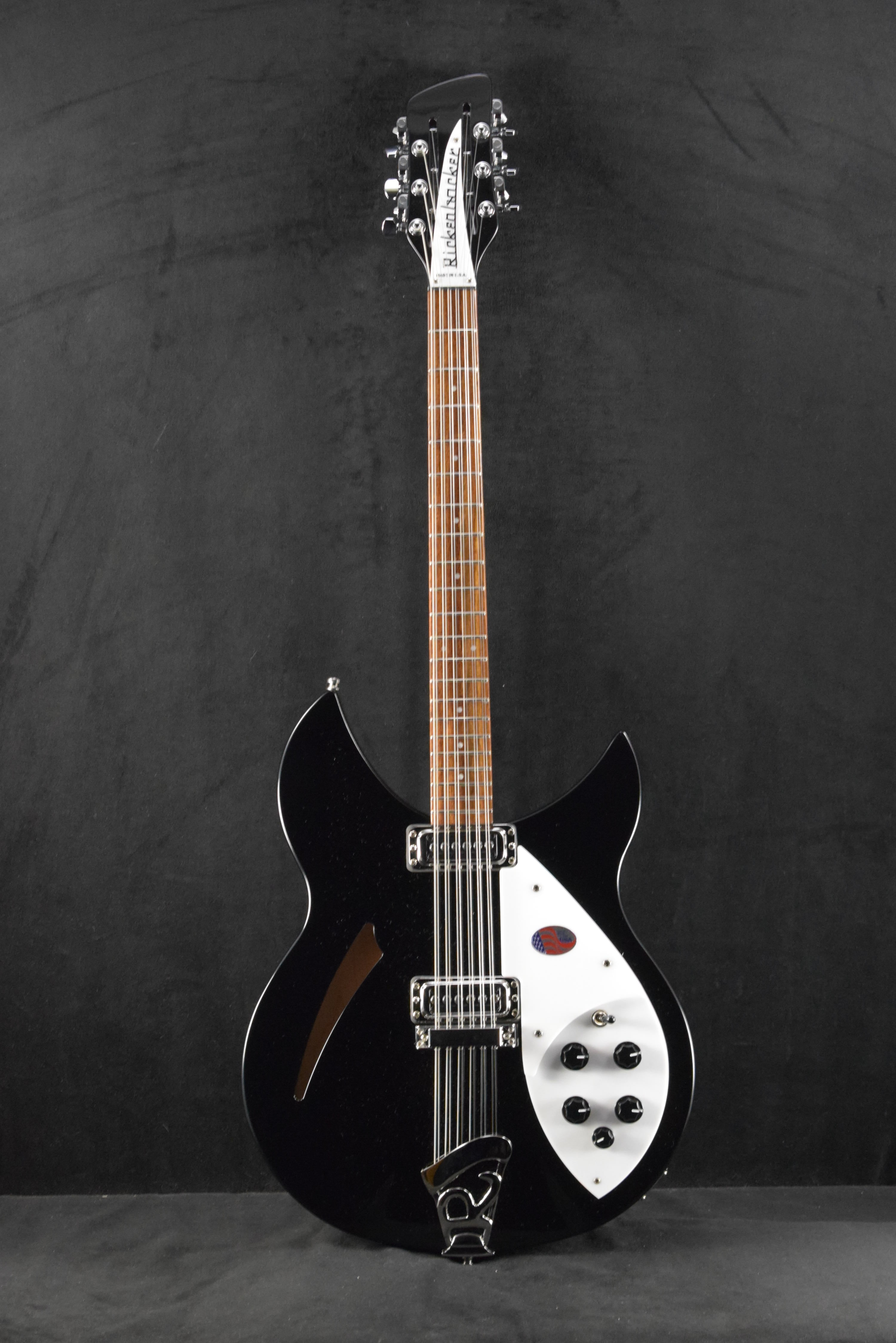 Rickenbacker 330/12 12-String Jetglo – Fuller's Guitar