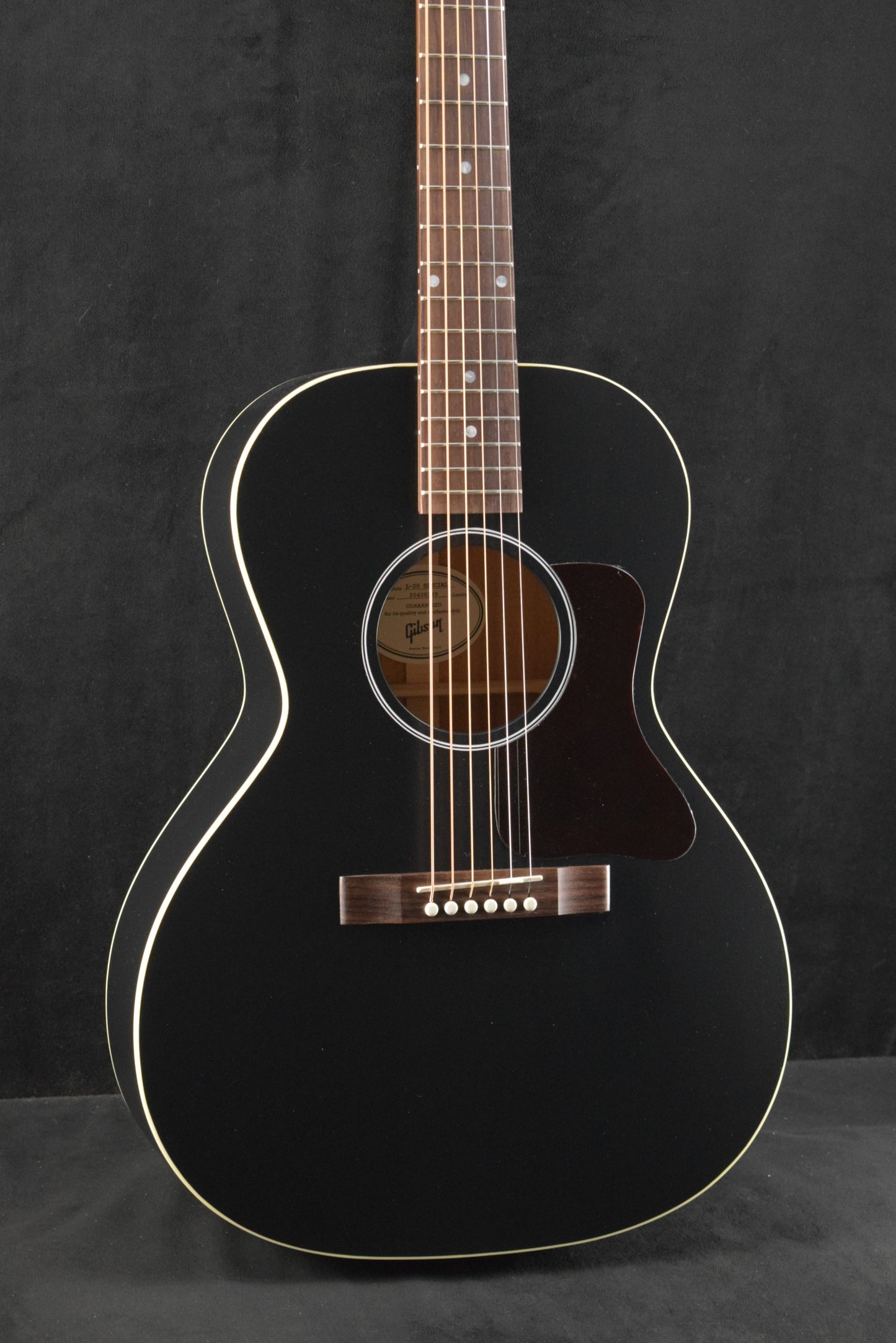 Gibson L-00 Special Satin Ebony w/ Premium Soft Shell Case