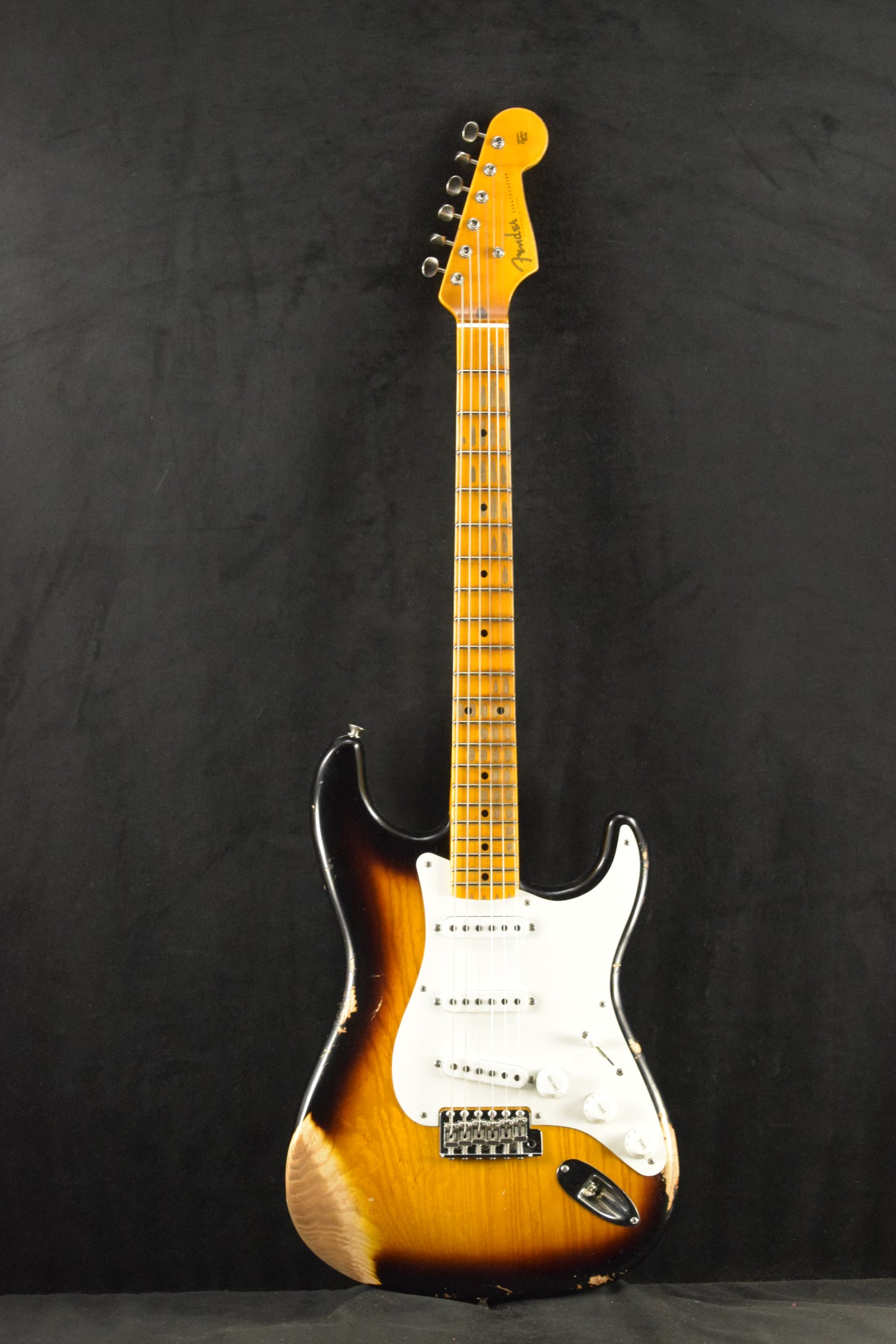 Fender 1955 Stratocaster Heavy Relic Aged 2-Color Sunburst 1-Piece Quartersawn Maple Neck