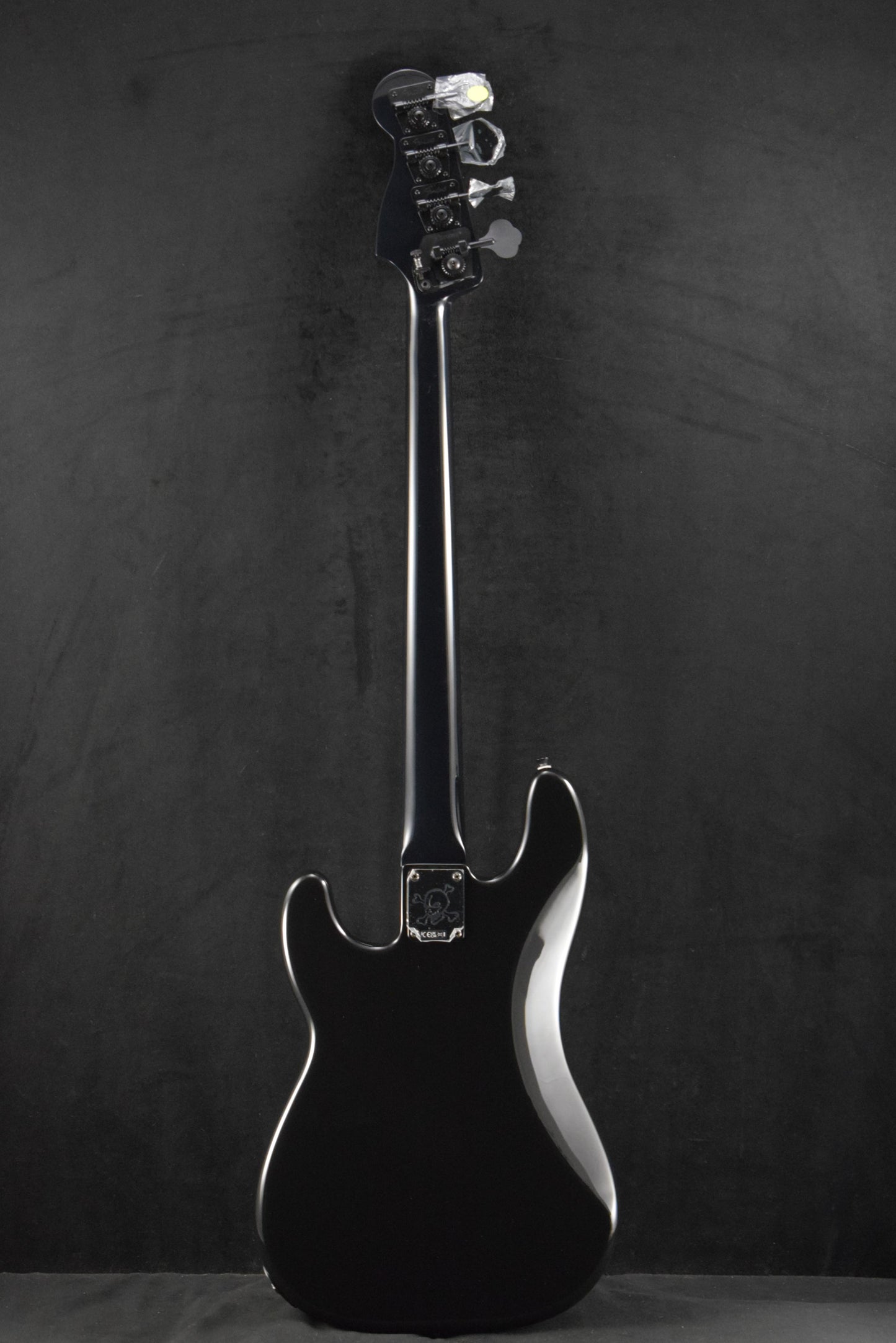 Fender Duff McKagan Deluxe Precision Bass Rosewood Fingerboard Black