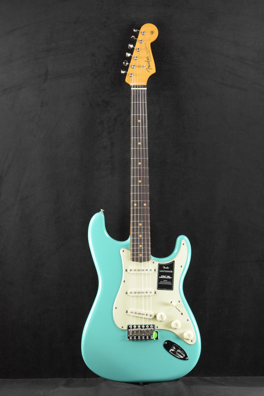 Fender Vintera III Early '60s Stratocaster Seafoam Green Rosewood Fingerboard