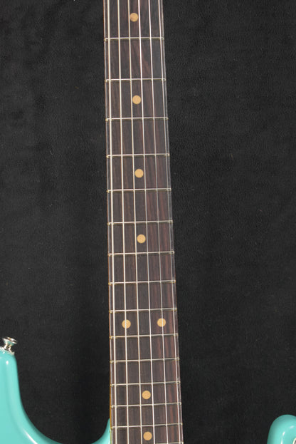 Fender Vintera III Early '60s Stratocaster Seafoam Green Rosewood Fingerboard