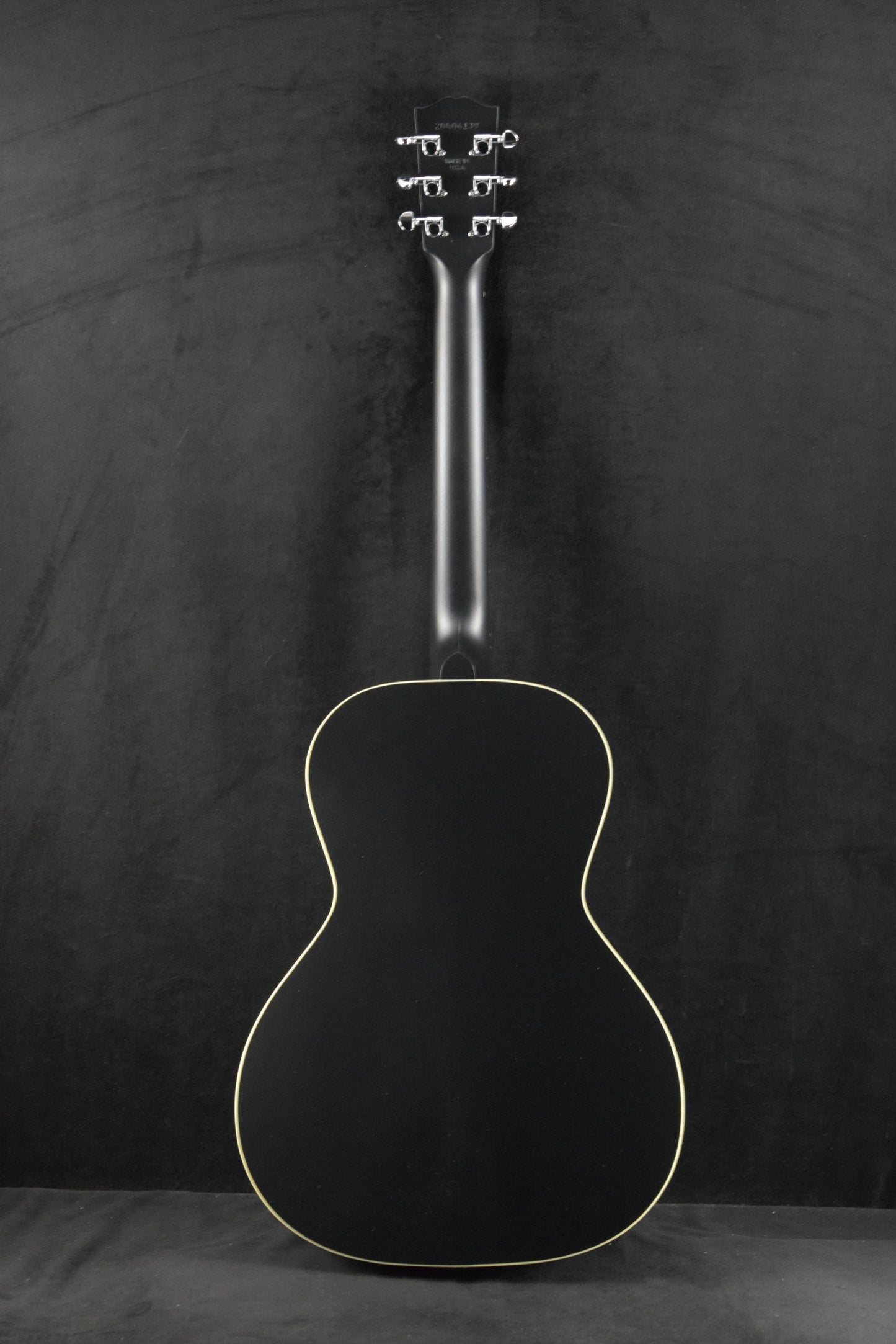 Gibson L-00 Special Satin Ebony w/ Premium Soft Shell Case