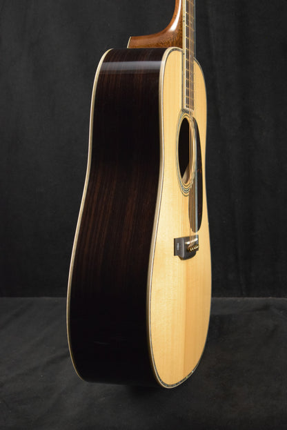 Martin D-42 Modern Deluxe