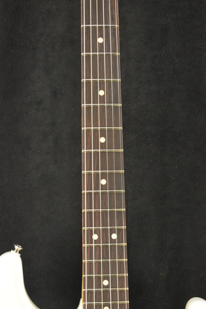 Fender Player II Stratocaster Polar White Rosewood Fingerboard