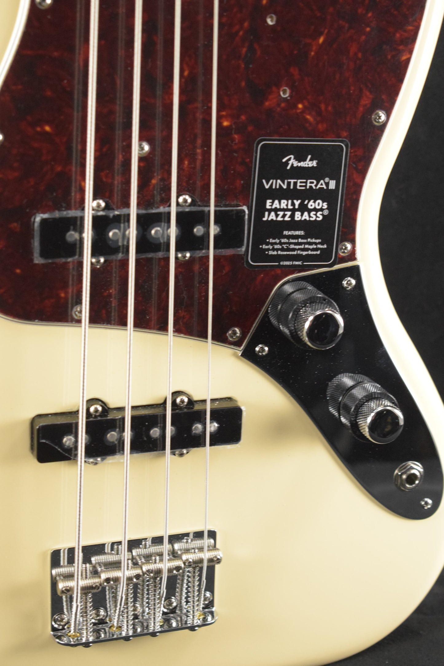 Fender Vintera III Early '60s Jazz Bass Olympic White Rosewood Fingerboard
