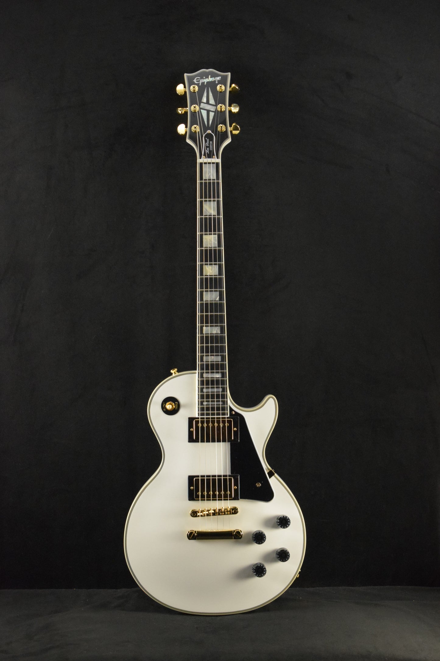 Epiphone IGC Les Paul Custom Alpine White w/ Hardshell Case
